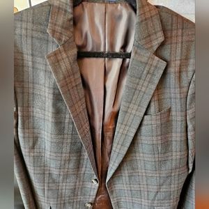 Mens Stafford Classic Fit Travel Plaid Sportcoat size 44R